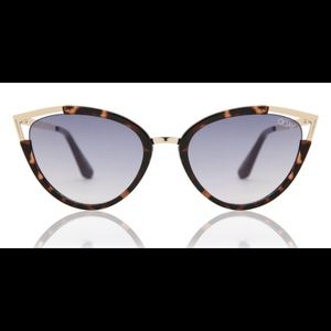 COPY - Quay Hearsay Sunglasses - tortoise